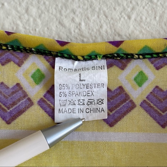 Romantic SINI sheer yellow midi dress with purple & green tribal pattern - Picture 4 of 11